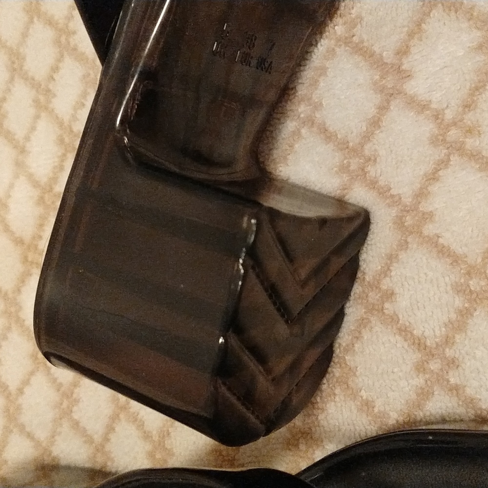 Wild Pair Jelly Sandals - Picture 3 of 6